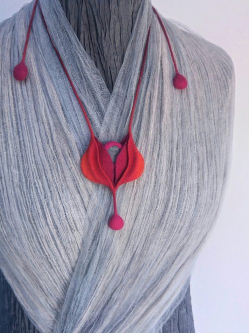 Lily necklace workshop package