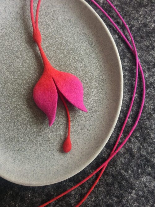 Fuchsia necklace workshop package