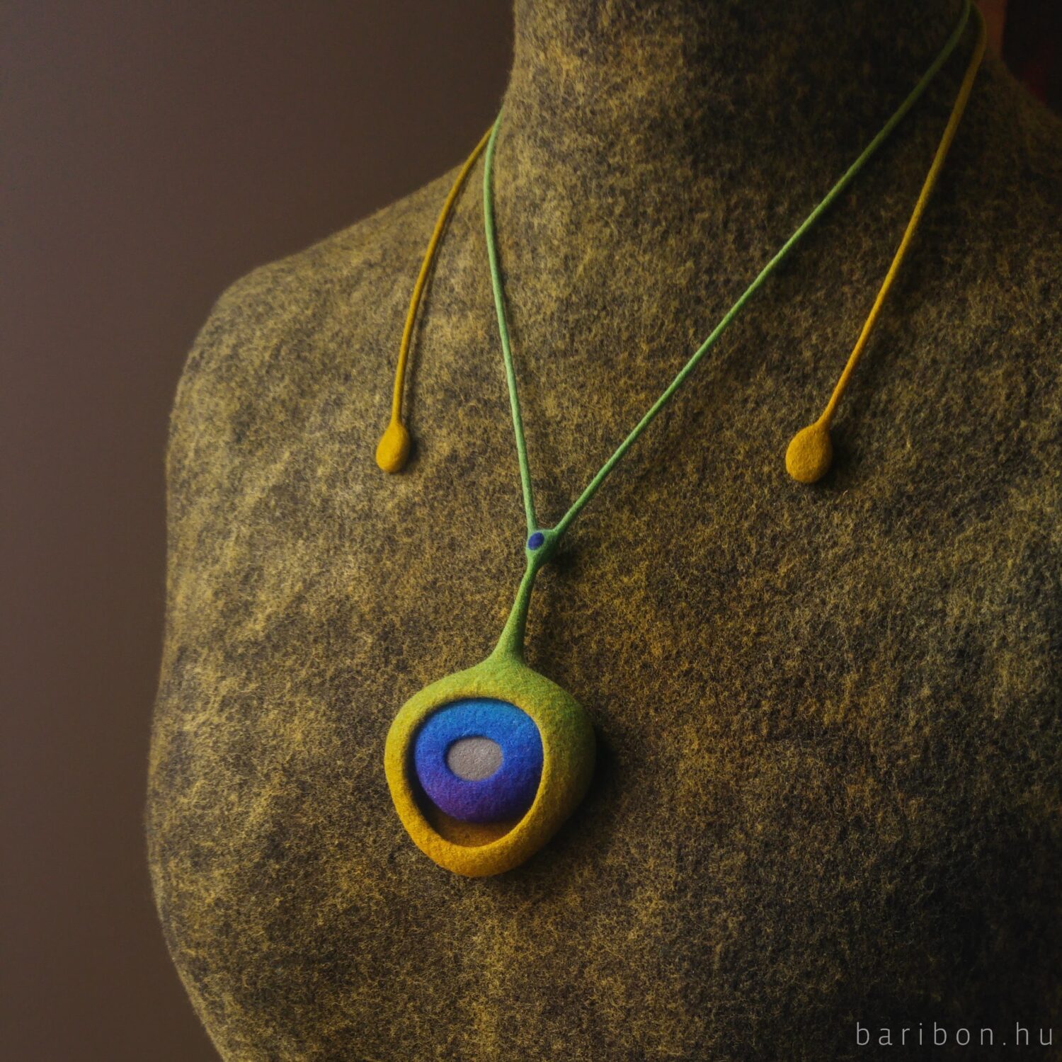 Peacock necklace (Copy)