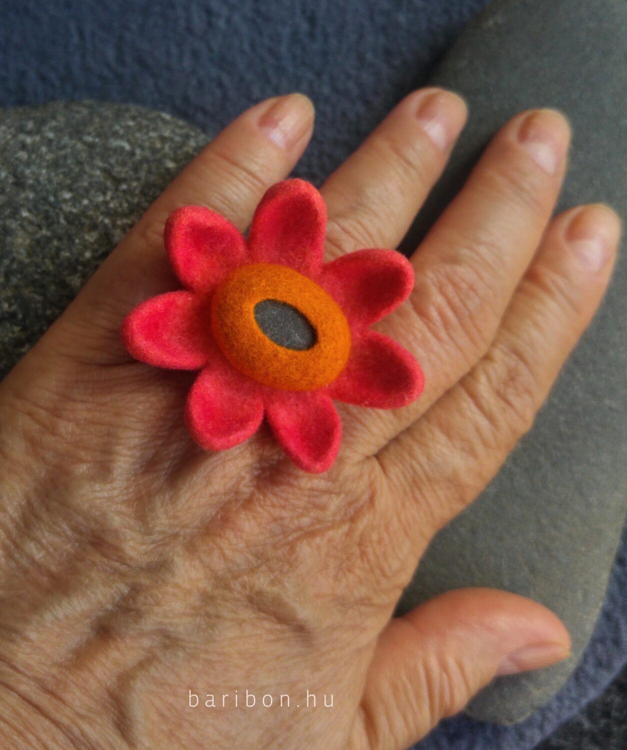 Flower shaped pink and orange pebble ring